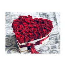RED ROSES IN A BOX