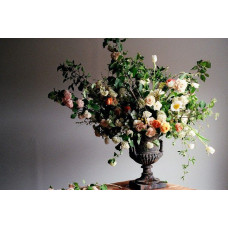 MONOCHROMATIC FLOWERS